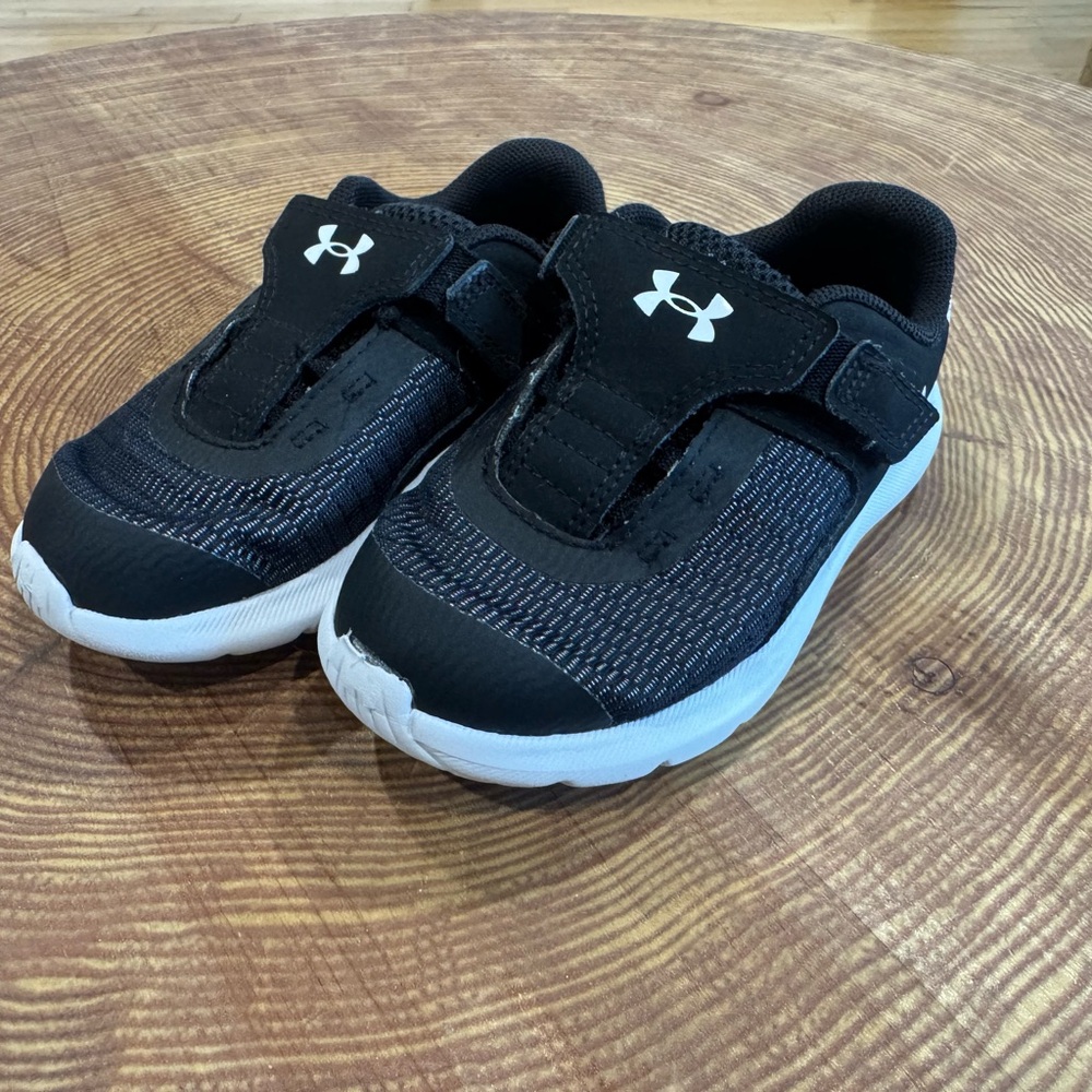 Under Armour Kids Black and White Sneakers